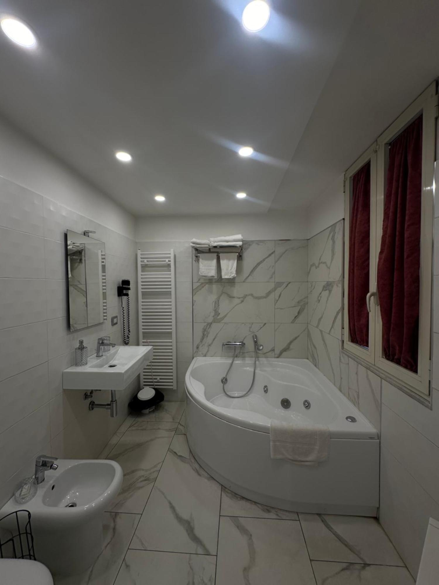 Luxury 2.0 Bed and Breakfast Νάπολη Εξωτερικό φωτογραφία